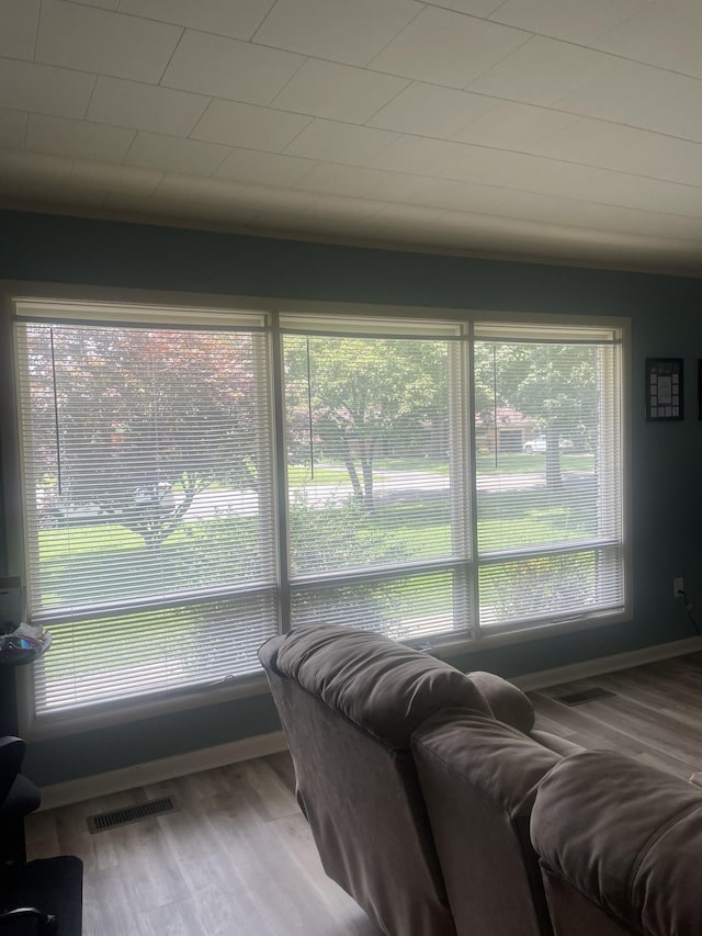 1212 Poplar Dr, Lawrenceburg, TN 38464 - view of sunroom / solarium