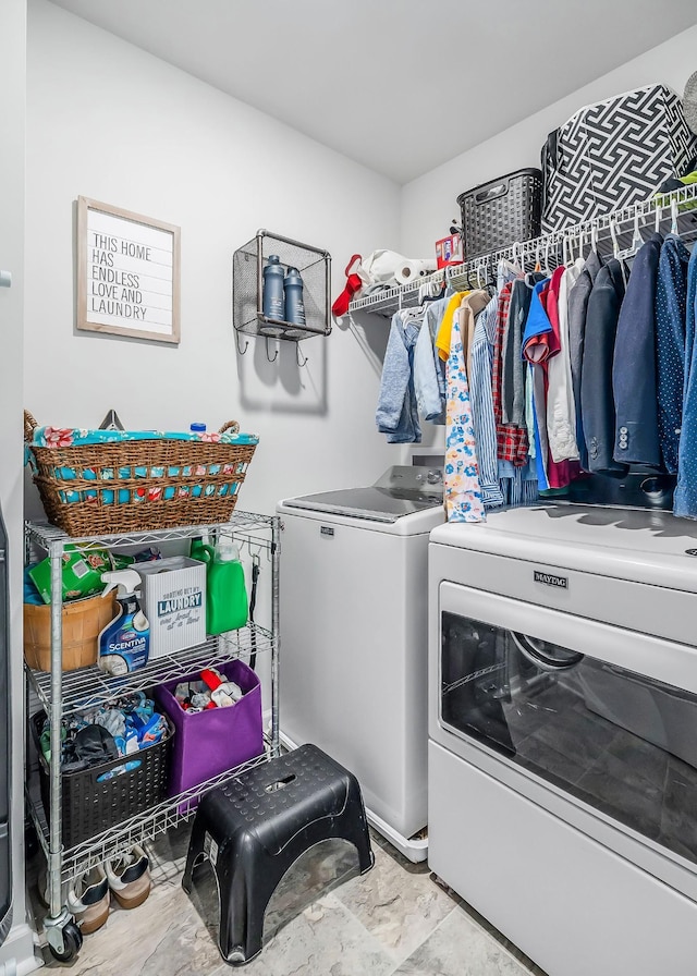 124 Nunally Dr, Baxter, TN 38544 - laundry area with washing machine and dryer