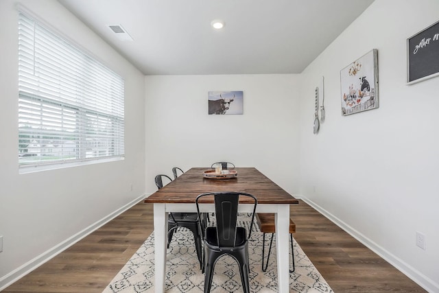 124 Nunally Dr, Baxter, TN 38544 - dining room featuring dark wood-type flooring and recessed lighting