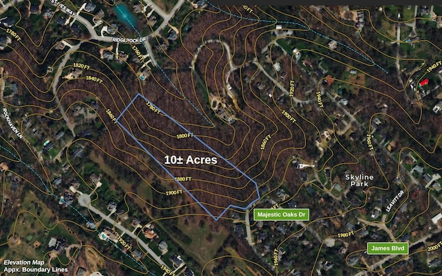 10 Majestic Oaks Dr, Signal Mountain, TN 37377