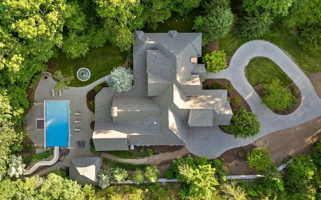 11 Saint Nicholas Way, Signal Mountain, TN 37377 - aerial overview of property's location featuring a pool