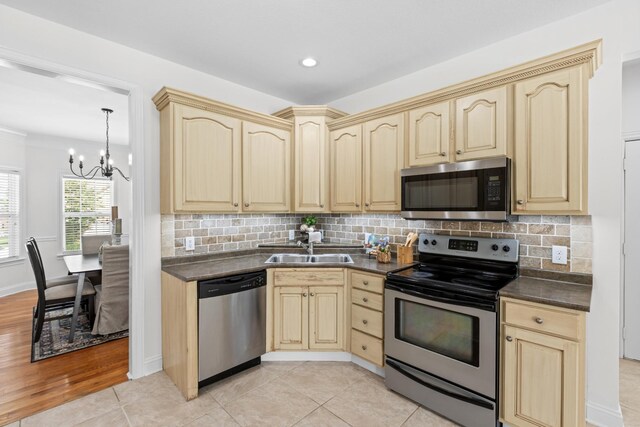8746 Streamside Dr, Ooltewah, TN 37363 - photo 10