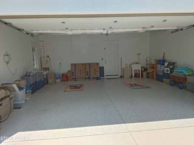 115 Bent Oak Ter, Crossville, TN 38558 - garage with a sink