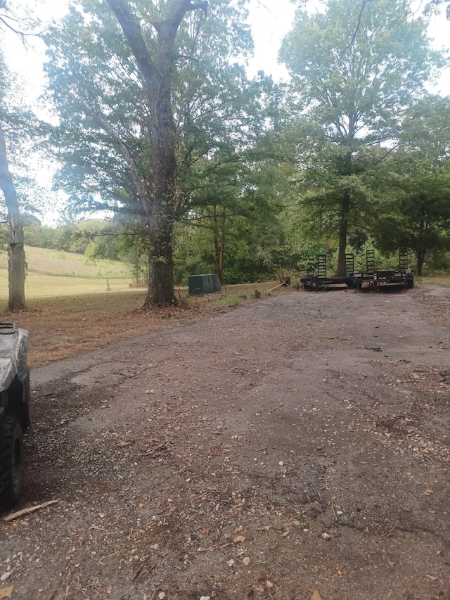 567 Rawls Rd, Paris, TN 38242