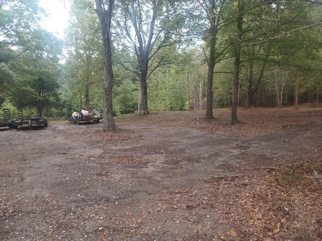 567 Rawls Rd, Paris, TN 38242
