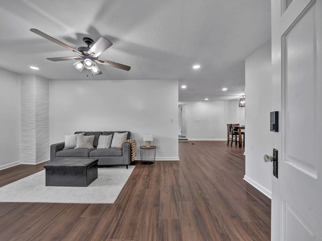 242 Long St E, Mc Ewen, TN 37101 - photo 10