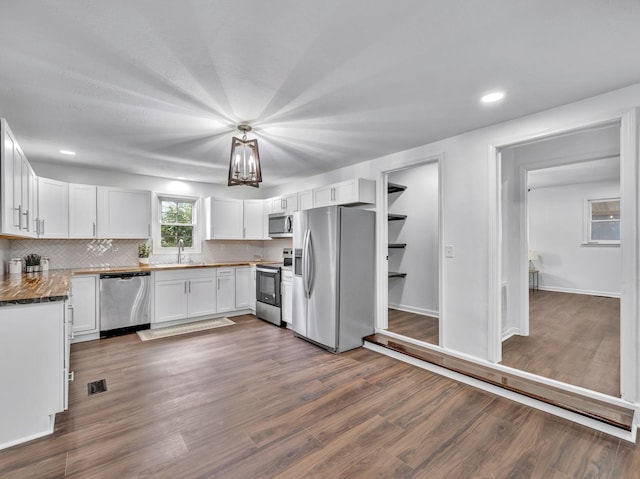 242 Long St E, Mc Ewen, TN 37101 - photo 15