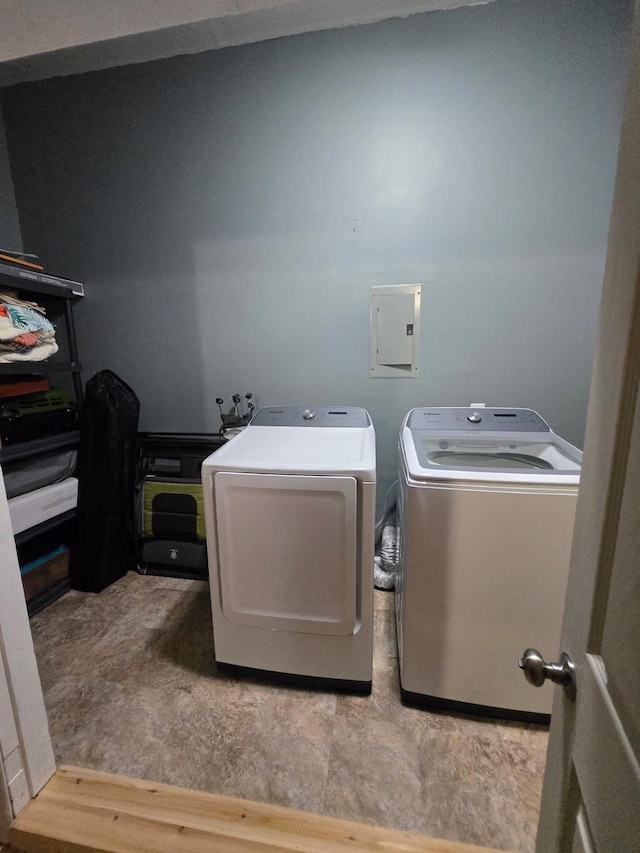 117 June Dr, Dickson, TN 37055 - washroom with washing machine and clothes dryer and electric panel