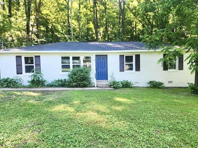 1818 Crestview Dr, Pulaski, TN 38478 - ranch-style home with brick siding, crawl space, a front lawn, and roof with shingles