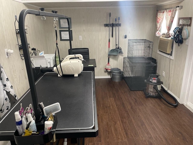 808 Days Rd, Lafayette, TN 37083 - exercise area featuring wood finished floors and cooling unit