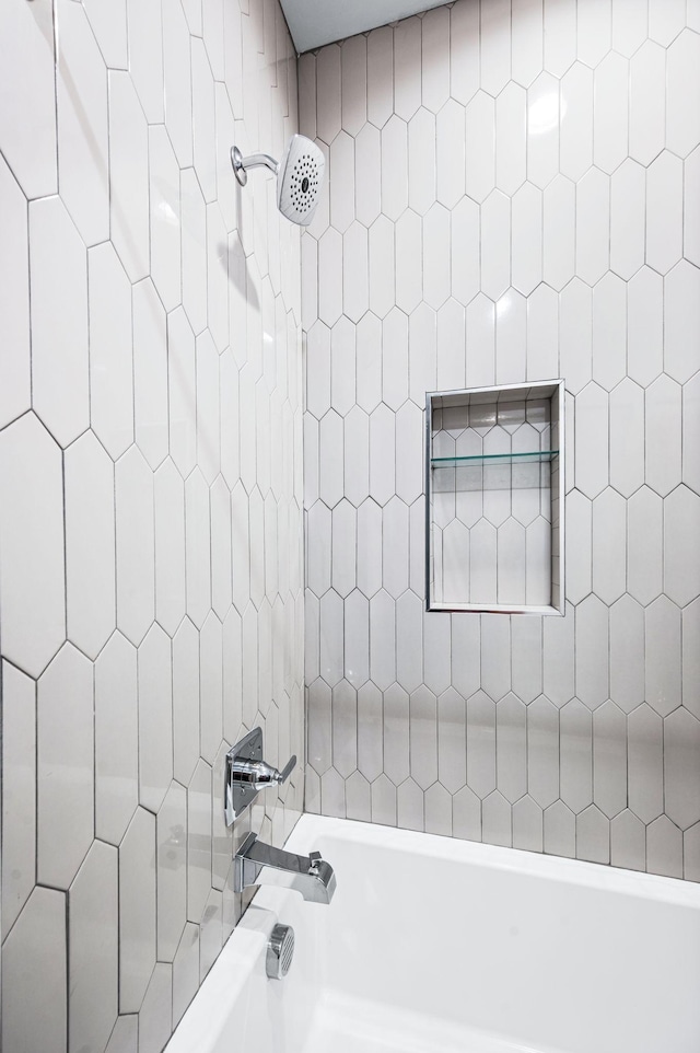 1526 Lipscomb Dr, Brentwood, TN 37027 - bathroom with washtub / shower combination