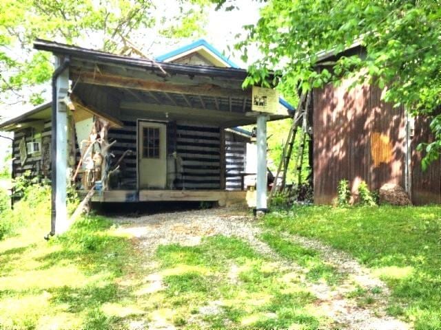 106 Log Home Ln, Moss, TN 38575 - rear view of property
