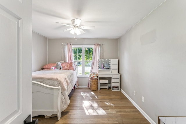 1902 Vicksburg Cir, Columbia, TN 38401 - bedroom with wood finished floors and ceiling fan
