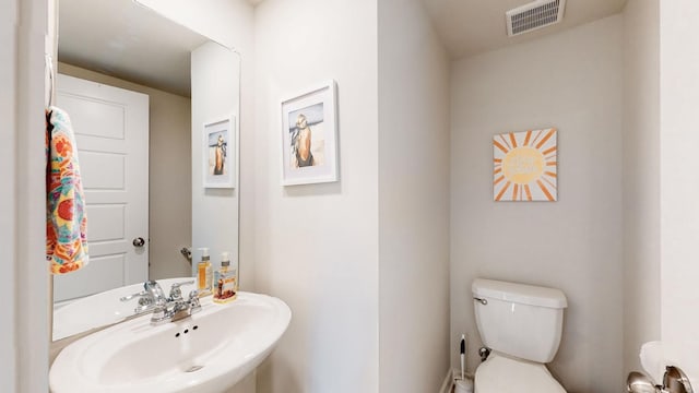 308 Whisper Wood Way, Lebanon, TN 37087 - bathroom featuring toilet and a sink