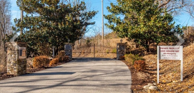 615 Harbor Dr, Lancaster, TN 38569 - photo 2