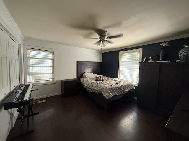 234 Ridgewood Ave, Paducah, KY 42001 - bedroom with crown molding, dark wood-style floors, and a ceiling fan