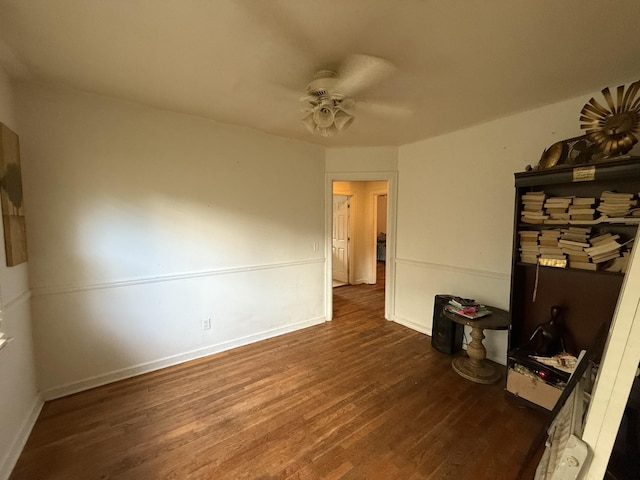 234 Ridgewood Ave, Paducah, KY 42001 - unfurnished living room featuring wood finished floors and ceiling fan