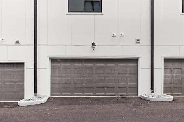 910 Youngs Ln Unit 4, Nashville, TN 37207 - view of garage