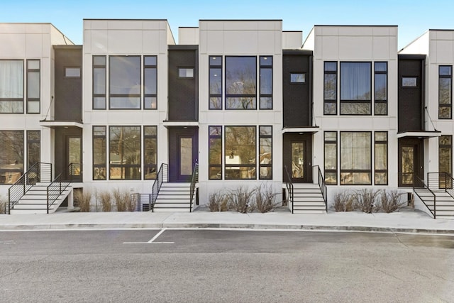 910 Youngs Ln Unit 4, Nashville, TN 37207 - view of building exterior with entry steps