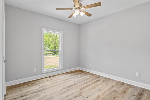 763 Potter Rd, Dickson, TN 37055 - unfurnished room with light wood-style flooring and a ceiling fan