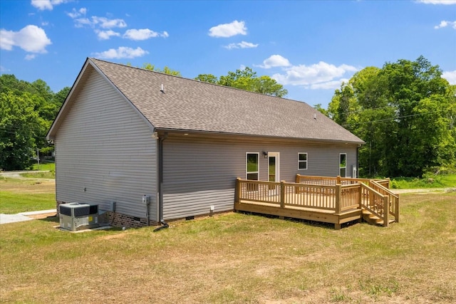 763 Potter Rd, Dickson, TN 37055 - back of property featuring crawl space, a wooden deck, a lawn, and roof with shingles