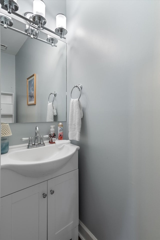 1104 Golf Course Ln, Ashland City, TN 37015 - bathroom featuring vanity