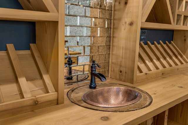 343 Circuit Rd, Franklin, TN 37064 - detailed view of a sink