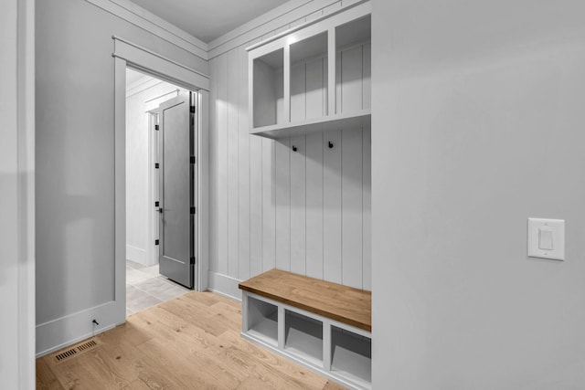 343 Circuit Rd, Franklin, TN 37064 - mudroom with wood finished floors and baseboards