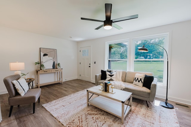 521 Lemont Dr, Nashville, TN 37216 - photo 2