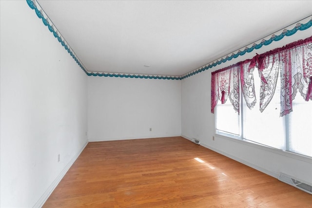 718 Midway St, Lewisburg, TN 37091 - empty room with light wood-type flooring and baseboards