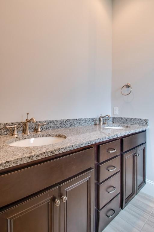 705 Harpeth Knoll Ct, Nashville, TN 37221 - photo 30