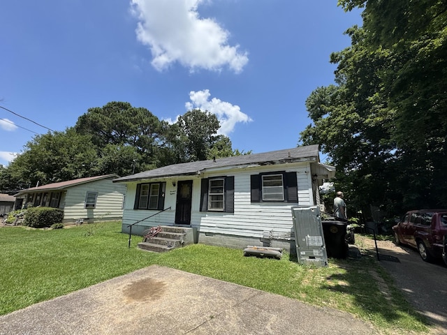 1718 Dennis St, Dyersburg, TN 38024 - photo 1
