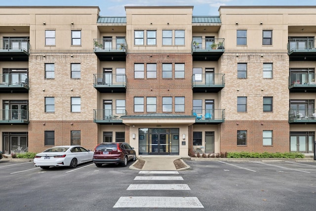 2201 8th Ave S Unit 306, Nashville, TN 37204 - view of apartment building / complex with uncovered parking
