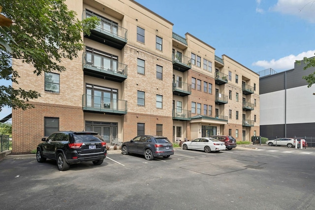 2201 8th Ave S Unit 306, Nashville, TN 37204 - view of apartment building / complex with uncovered parking