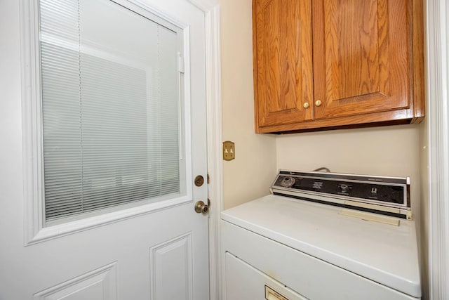 27615 Shannon Rd, Ardmore, AL 35739 - washroom featuring washer / clothes dryer and cabinet space