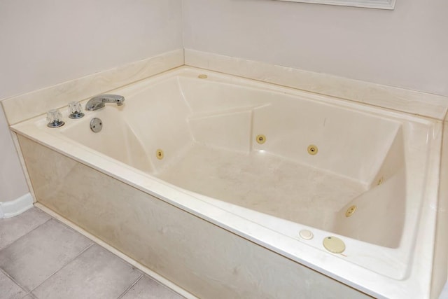 27615 Shannon Rd, Ardmore, AL 35739 - full bathroom with a whirlpool tub and tile patterned flooring