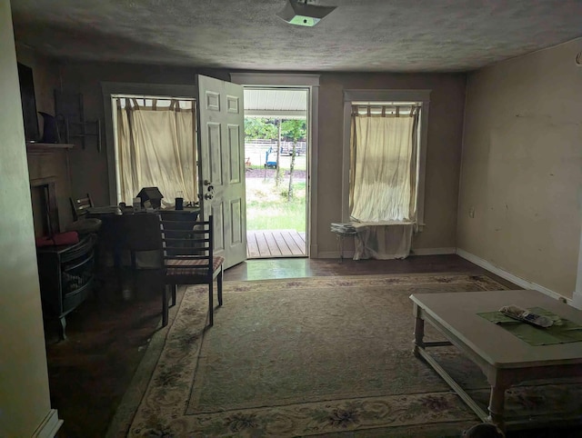 304 Fox Hollow Rd, Goodspring, TN 38460 - living area with baseboards and wood finished floors