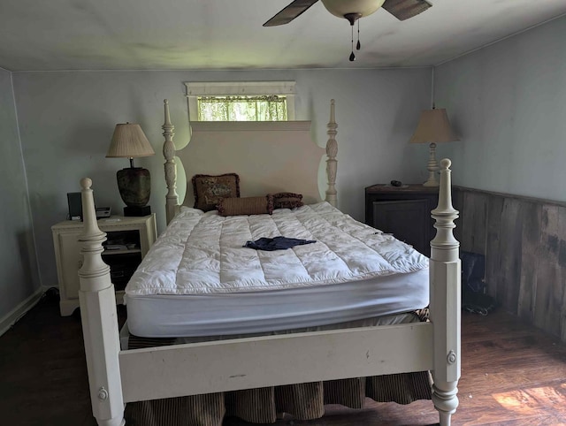 304 Fox Hollow Rd, Goodspring, TN 38460 - bedroom with wood finished floors and ceiling fan