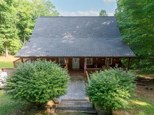 165 Kangaroo Ridge Rd, Byrdstown, TN 38549 - view of front facade featuring a shingled roof and a deck