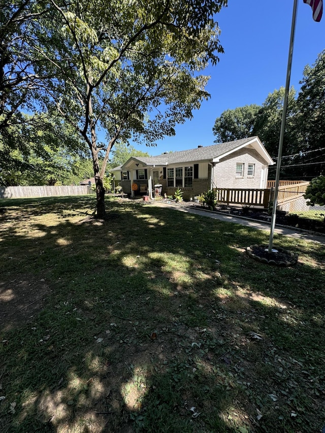 1304 Ellington Dr, Lafayette, TN 37083 - view of yard