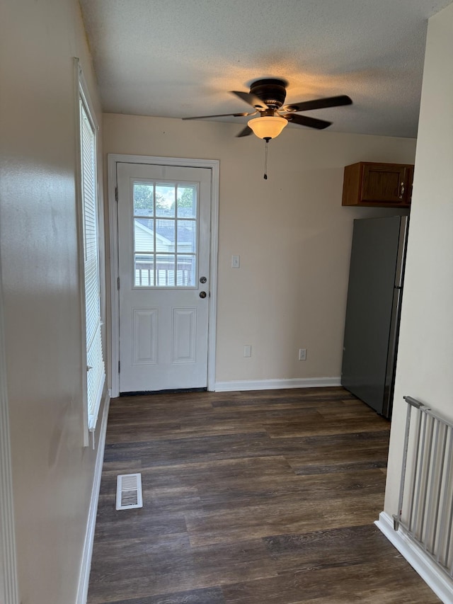 261 N Bombay Ct, Clarksville, TN 37042 - photo 12
