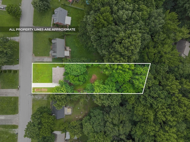 758 Spees Dr, Clarksville, TN 37042 - aerial view of property and surrounding area with property boundaries highlighted