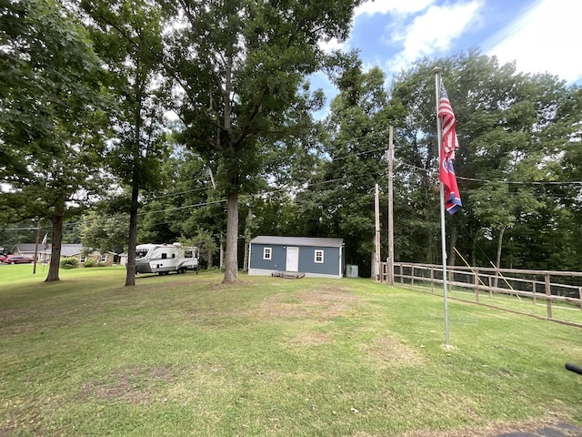 779 Dogwood Dr, Erin, TN 37061 - view of yard featuring an outdoor structure