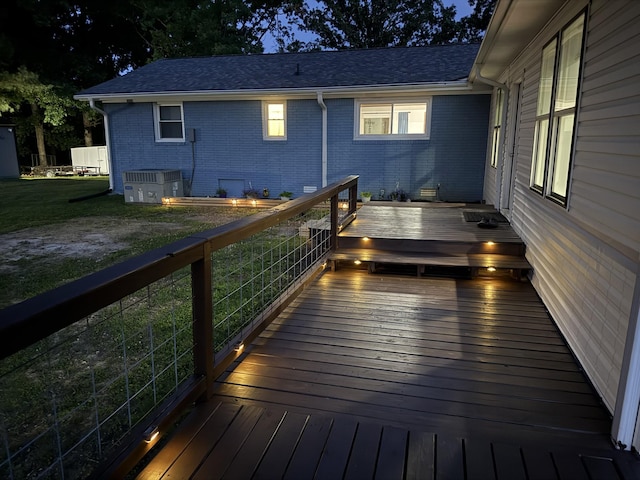 779 Dogwood Dr, Erin, TN 37061 - wooden terrace featuring a lawn