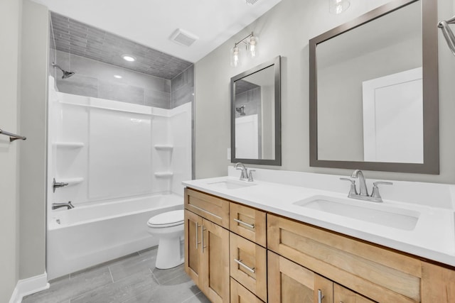 582 Pongracz Way, Clarksville, TN 37042 - bathroom with double vanity and  shower combination