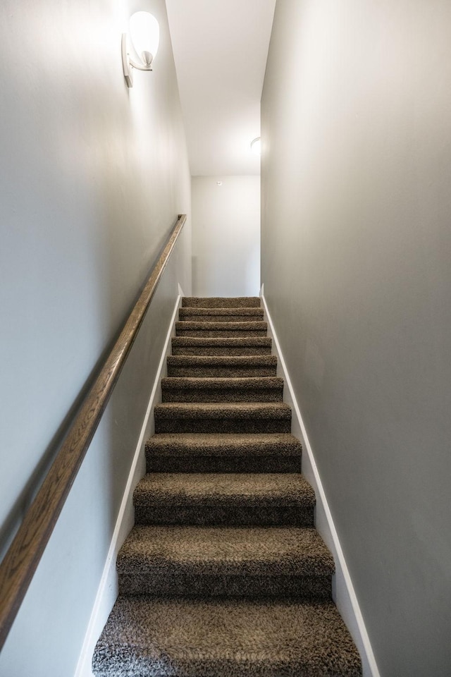 2071 Downstream Dr, Ashland City, TN 37015 - view of stairway