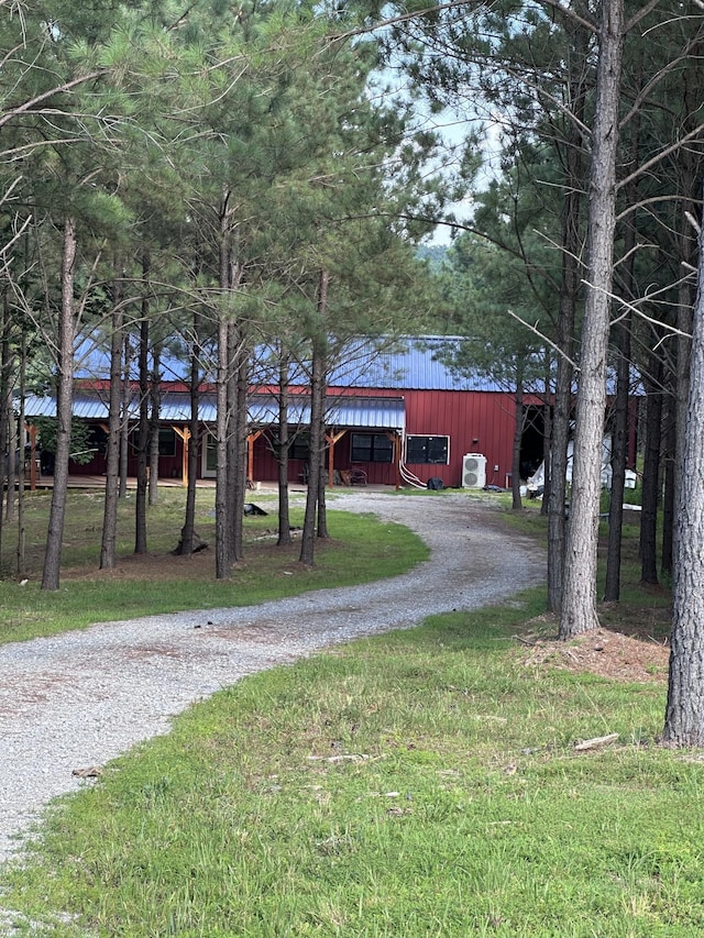 201 Summit Dr, Linden, TN 37096 - view of yard with curved driveway