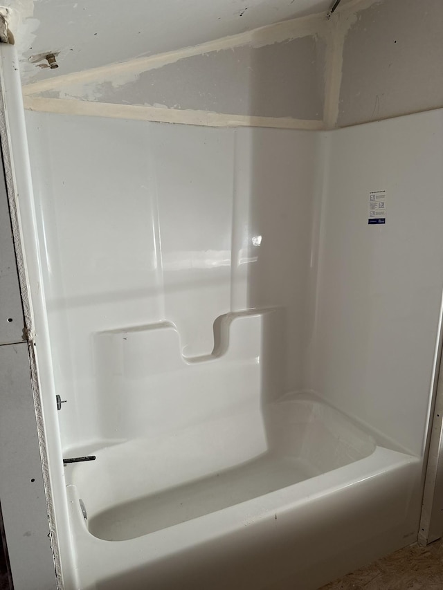 201 Summit Dr, Linden, TN 37096 - bathroom featuring shower / bathtub combination
