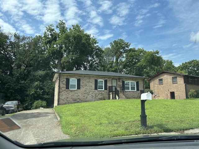 716 Muskhogean Ct, Antioch, TN 37013 - single story home featuring a front yard