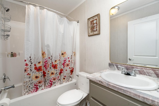 1640 Eno Rd, Dickson, TN 37055 - bathroom featuring vanity, shower / bathtub combination with curtain, and crown molding